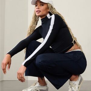 Athleta Renew Seamless Mockneck Top // Black and White